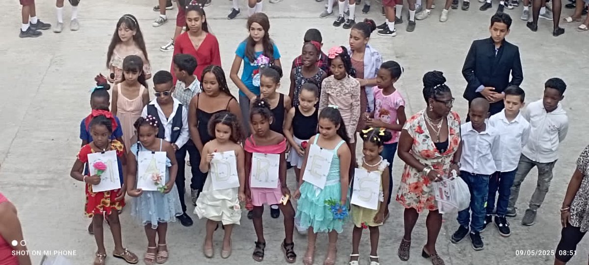 SubDirPrevDgegu (@sdgegu) on Twitter photo Se realiza evento Juvenil Martiano en la DGE de Guanabaco donde se presentaron trabajo PREMIADOS RELEVANTES <a href="/jacquelinesr72/">Jacqueline Sanchez Rivero</a> <a href="/DirectEducaHab/">Karenia Marrero Arrechea</a> <a href="/IzquierdoAlons1/">Livan Izquierdo Alonso</a> <a href="/YanetHzP25/">Yanet Hernández</a> <a href="/naimatrujillob/">Naima Ariatne Trujillo Barreto</a> <a href="/Edelma75359897/">Edelma</a> <a href="/CamGuanabacoa/">CAM Guanabacoa</a> <a href="/yolivanC41557/">Yoliván Prevost Candó</a> <a href="/fernandez_80401/">Xiomara Grey Fernández</a> <a href="/DirectGenEdGua/">Directora GEG</a> <a href="/Teceduguanbcoa/">DGE Guanabacoa TE</a> Se realiza evento Juvenil Martiano en la DGE de Guanabaco donde se presentaron trabajo PREMIADOS RELEVANTES <a href="/jacquelinesr72/">Jacqueline Sanchez Rivero</a> <a href="/DirectEducaHab/">Karenia Marrero Arrechea</a> <a href="/IzquierdoAlons1/">Livan Izquierdo Alonso</a> <a href="/YanetHzP25/">Yanet Hernández</a> <a href="/naimatrujillob/">Naima Ariatne Trujillo Barreto</a> <a href="/Edelma75359897/">Edelma</a> <a href="/CamGuanabacoa/">CAM Guanabacoa</a> <a href="/yolivanC41557/">Yoliván Prevost Candó</a> <a href="/fernandez_80401/">Xiomara Grey Fernández</a> <a href="/DirectGenEdGua/">Directora GEG</a> <a href="/Teceduguanbcoa/">DGE Guanabacoa TE</a>
