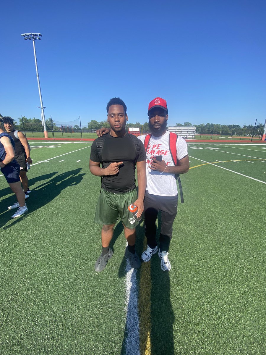 Kirkley Grant (@grantkirkley) on Twitter photo Had an amazing time meeting Famu’s WR Coach Lock !! , Cant wait to build our relationship and get that work in !!
<a href="/CoachInnes99/">Tommy Innes</a>
<a href="/whoisMrA/">Mr. A / Coach Kareem Agoro</a>
<a href="/Elmont_Football/">Elmont Football</a>
<a href="/ClubElmont/">Elmont Memorial Spartan Club</a>
<a href="/CoachPayne99/">Coach Payne, ISSA CPT</a> Had an amazing time meeting Famu’s WR Coach Lock !! , Cant wait to build our relationship and get that work in !!
<a href="/CoachInnes99/">Tommy Innes</a>
<a href="/whoisMrA/">Mr. A / Coach Kareem Agoro</a>
<a href="/Elmont_Football/">Elmont Football</a>
<a href="/ClubElmont/">Elmont Memorial Spartan Club</a>
<a href="/CoachPayne99/">Coach Payne, ISSA CPT</a>