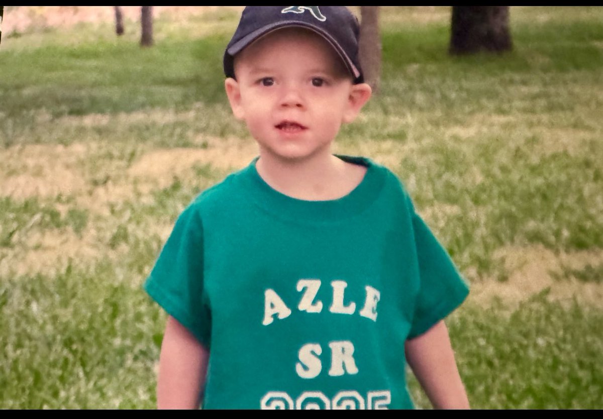 Erik Loeffelholz (@erikloeffelholz) on Twitter photo It was a bold play for 5 year old <a href="/ian_loeffelholz/">Ian Loeffelholz</a> to sport the 2025 grad shirt, but he completes the mission this Thursday. It was a bold play for 5 year old <a href="/ian_loeffelholz/">Ian Loeffelholz</a> to sport the 2025 grad shirt, but he completes the mission this Thursday.