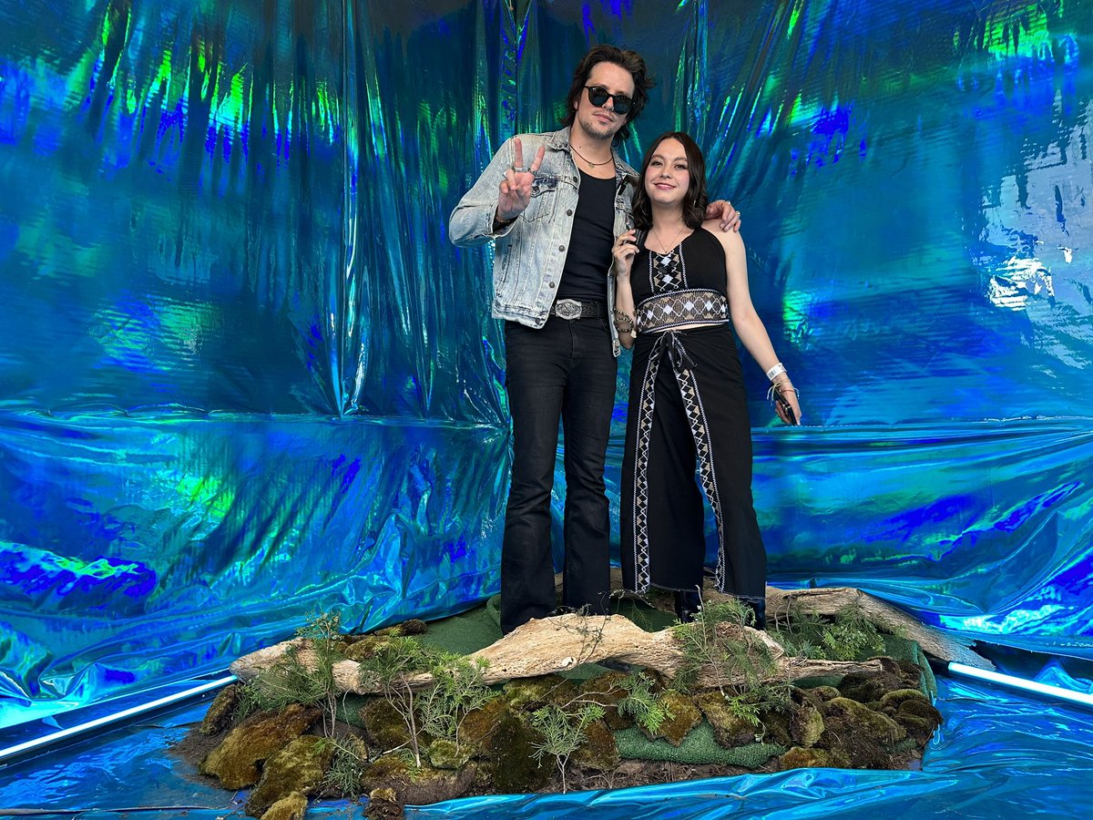 ExaFM's tweet photo. ✨ @LassoMusica subirá al escenario del Emblema con nueva música y la sorpresa de una gira mundial. 🙌🎶
#EmblemaEnExa #TecateEmblemaEnExa https://t.co/AJB0gVudiy
