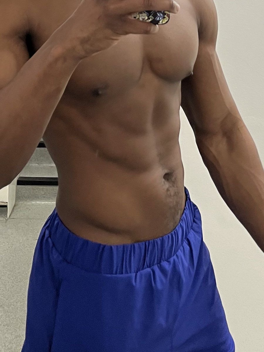 AdamaBbc's tweet photo. Yoo there’s uk white 🇬🇧 sluts here ? I drain through Revolut ! Come kneel to your french black master 🧎🏻
#Findom #BNWO #lope #cashfag #Moneyslave #humanatm #Cashslave #Cashcow #uk #piggy https://t.co/bd6SPaM8uP