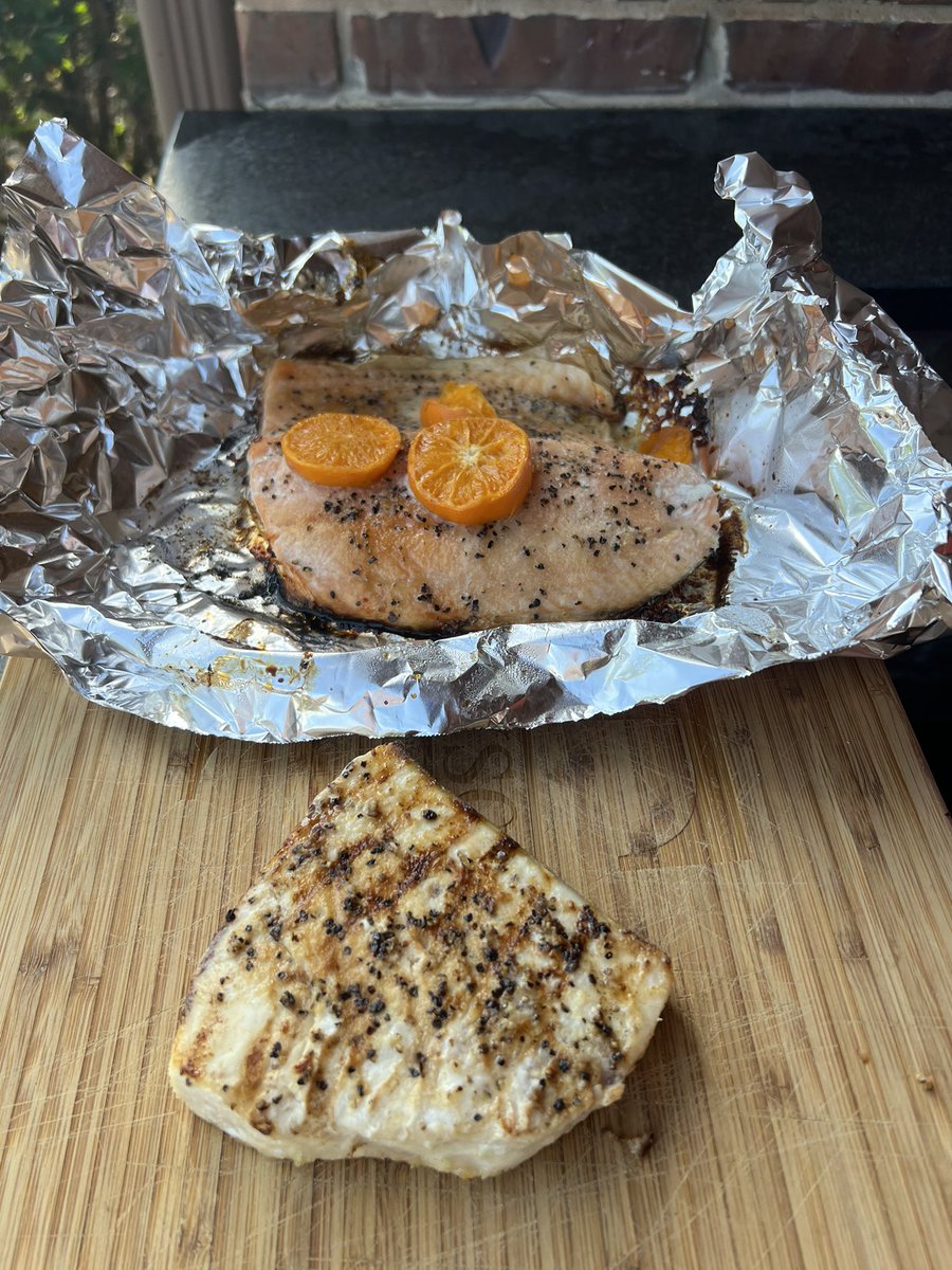 Englander_Sleep's tweet photo. @KamadoJoe salmon 🍣 and swordfish perfect! Still love this cooker ! https://t.co/e1MNlKQvoZ