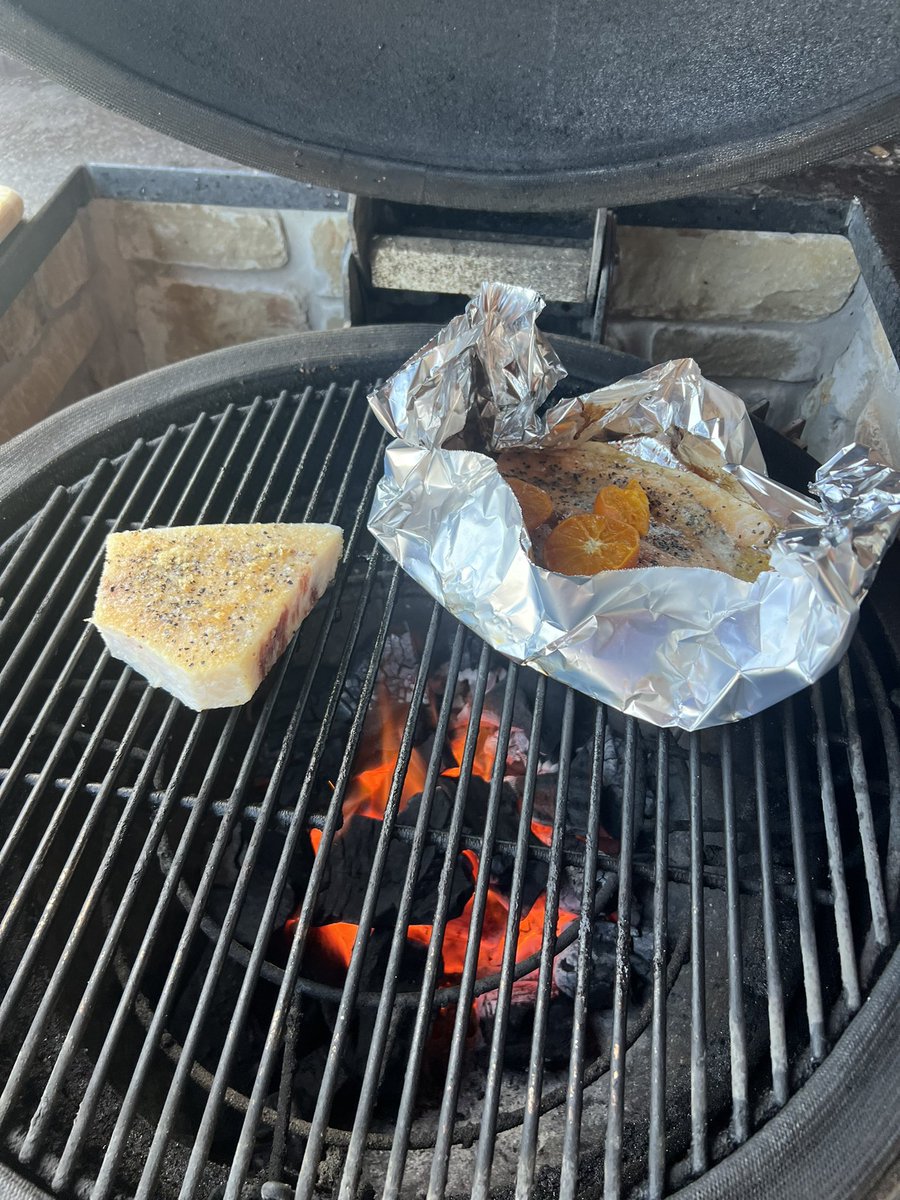 Englander_Sleep's tweet photo. @KamadoJoe salmon 🍣 and swordfish perfect! Still love this cooker ! https://t.co/e1MNlKQvoZ