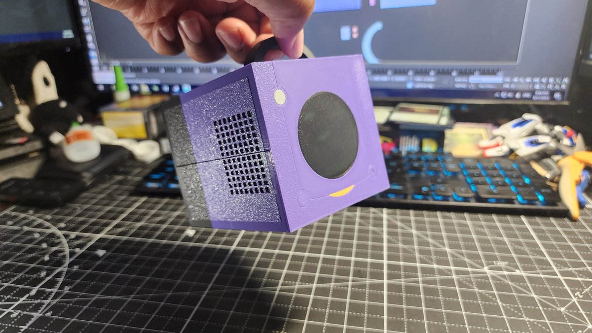 TsunKawaVM's tweet photo. @XboxP3 The Series X isn't the only console I have done. Here is one of my most favorite consoles as a deck box as well.

I love the #Gamecube as #Nintendo gave me so many memories with great games on the console. https://t.co/wiDSkKhjce