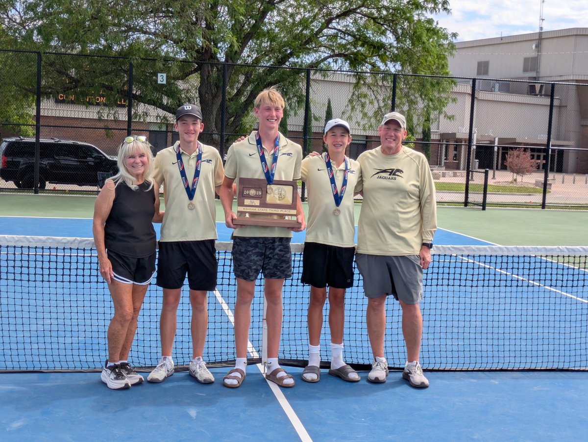 Congratulations to these <a href="/ACJagsAthletics/">ACAthletics</a> Jaguars for their 3rd place team finish at the 5A State 🎾 Tournament!
Team Finish: 3rd
Doubles: Jaxon Post and Elias Kachelmeier - 🥉
Singles: Henry Walker - 6th