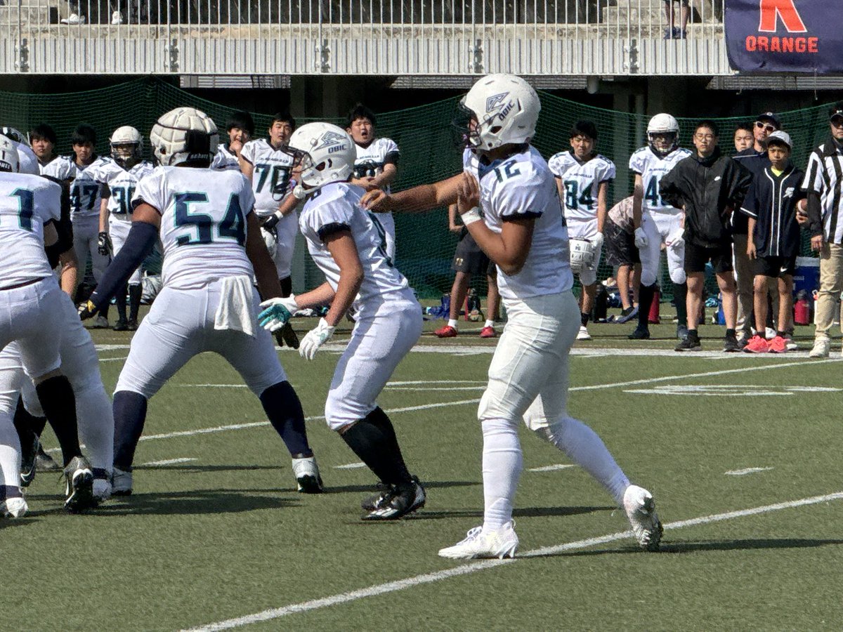 関東中学生アメリカンフットボールマリンボウルトーナメント準決勝
足立学園ワイルドベアーズJr vs 世田谷ブルーサンダース
オービックシーガルズJr vs 佼成学園ロータス
@明学東村山高校Gr
#kjfa20051225 #s_bluethunders #obicseagulls #koseilotus #AGH_WildBears #グリーンライズ相模原