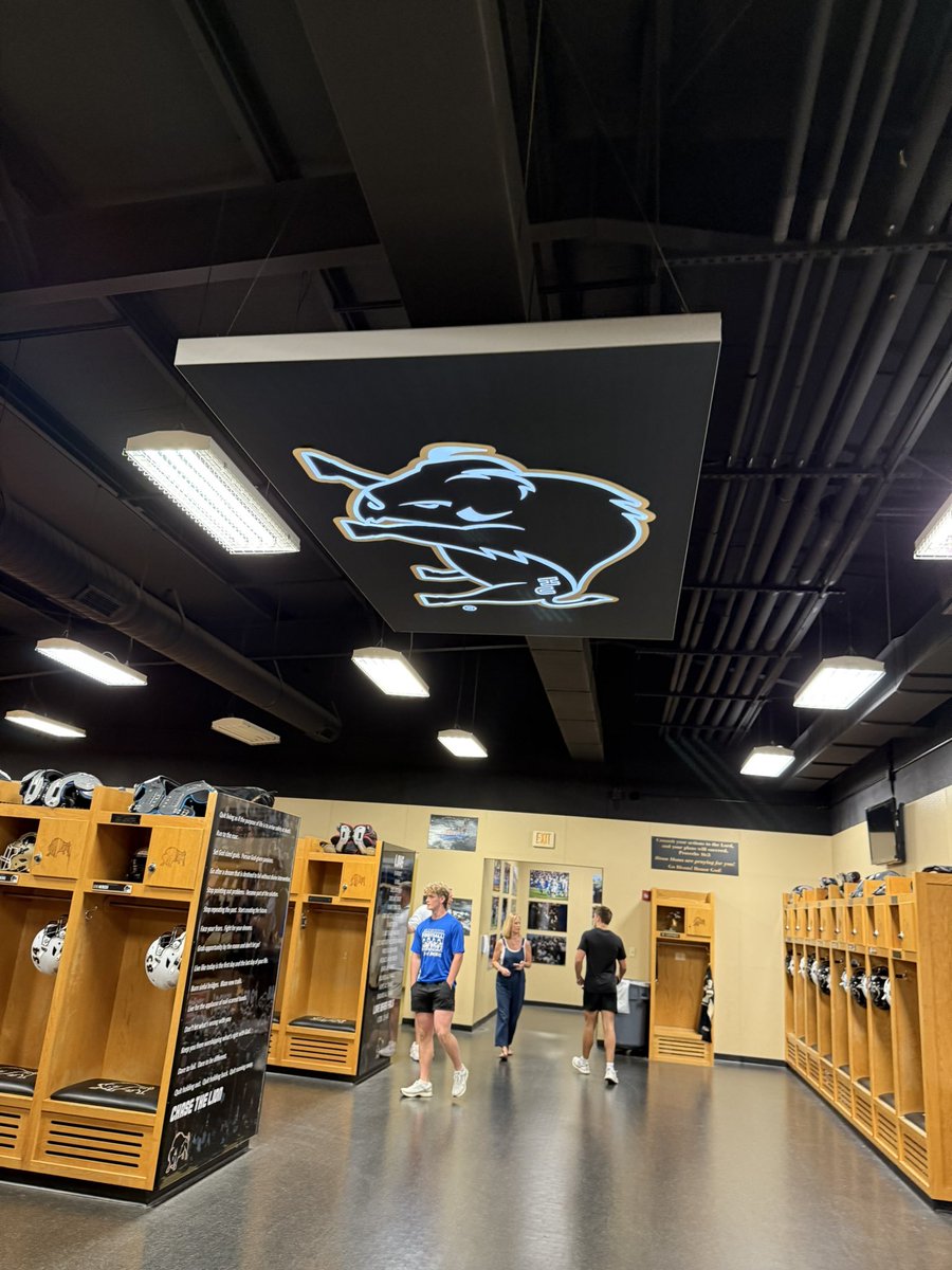 Carsonsmith30's tweet image. Had a great time at the Harding football camp today. Thank you @CoachBigHU for the invite.
