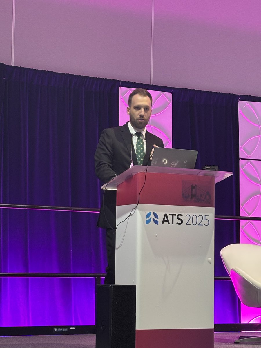 AgstSankri's tweet photo. Congratulations to fellows @nick Blackstone from ⁦@waynestate⁩ @melicia antic ⁦⁦@HenryFordHealth⁩ ⁦@atscommunity⁩ ⁦@ATSMedEd⁩ presenting and receiving 2025 innovation in fellowship education award winners https://t.co/WUC1qG33Fr