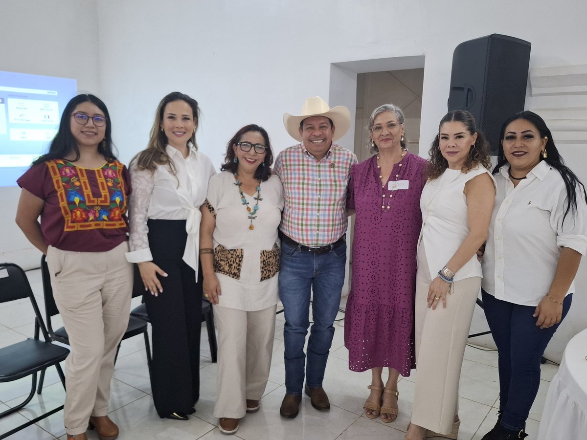 reynolchamec's tweet photo. Esta mañana junto al Comité Estatal y municipal de Morena  asistí al Taller "Transformar el Poder: Política de Cuidados Compartidos" un espacio diseñado para fortalecer la participación activa, con el objetivo de empoderar a las mujeres y https://t.co/cmP5E80KKR