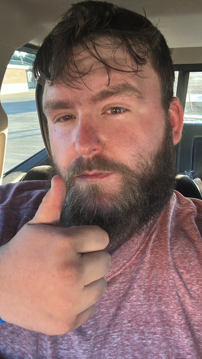 ChrisHallWx's tweet image. We will be back at it around 11am tomorrow, same place in London, KY!  Served over 250 meals today thanks to our friends for coming and delivering them for us.❤️ 

Everyone is welcome. We&apos;re here for you! 

231–299 W Fifth St
London, KY  40741
United States