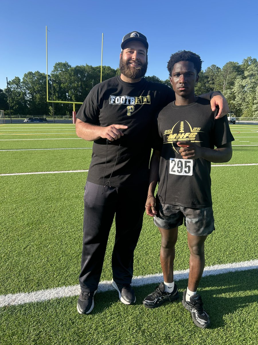 Malachi Mingo (@malmingo21) on Twitter photo Appreciate the opportunity coaches !!!!
<a href="/CoachBFri29/">Brian Frierson</a> <a href="/CoachEPratt/">Erik Pratt</a> <a href="/CoachBWitt_/">Bryce Witt</a> <a href="/KurtvonBargen/">Kurt von Bargen</a> Appreciate the opportunity coaches !!!!
<a href="/CoachBFri29/">Brian Frierson</a> <a href="/CoachEPratt/">Erik Pratt</a> <a href="/CoachBWitt_/">Bryce Witt</a> <a href="/KurtvonBargen/">Kurt von Bargen</a>