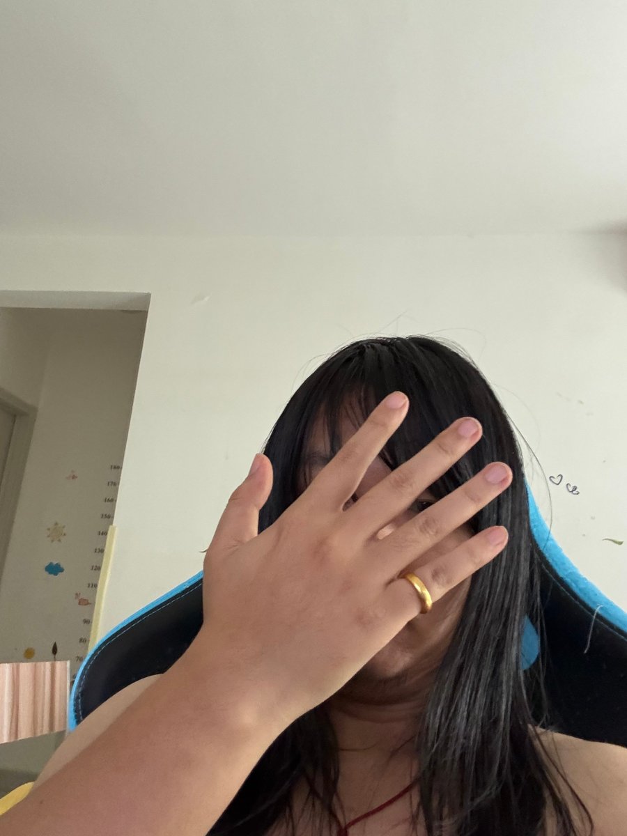 看懂这篇文章，你一定会暴富！（血泪教训）

经过这么多年在币圈的亏钱经验。

我总结出来了一些规律，谈不上智慧，但是是真金白银买来的经验。

1️⃣所有的拉高，都是为了出货

我们经常会看到一些币种，底部横盘，突然暴力拉升。

拉升到你上不去车。

然后开始慢慢下跌。