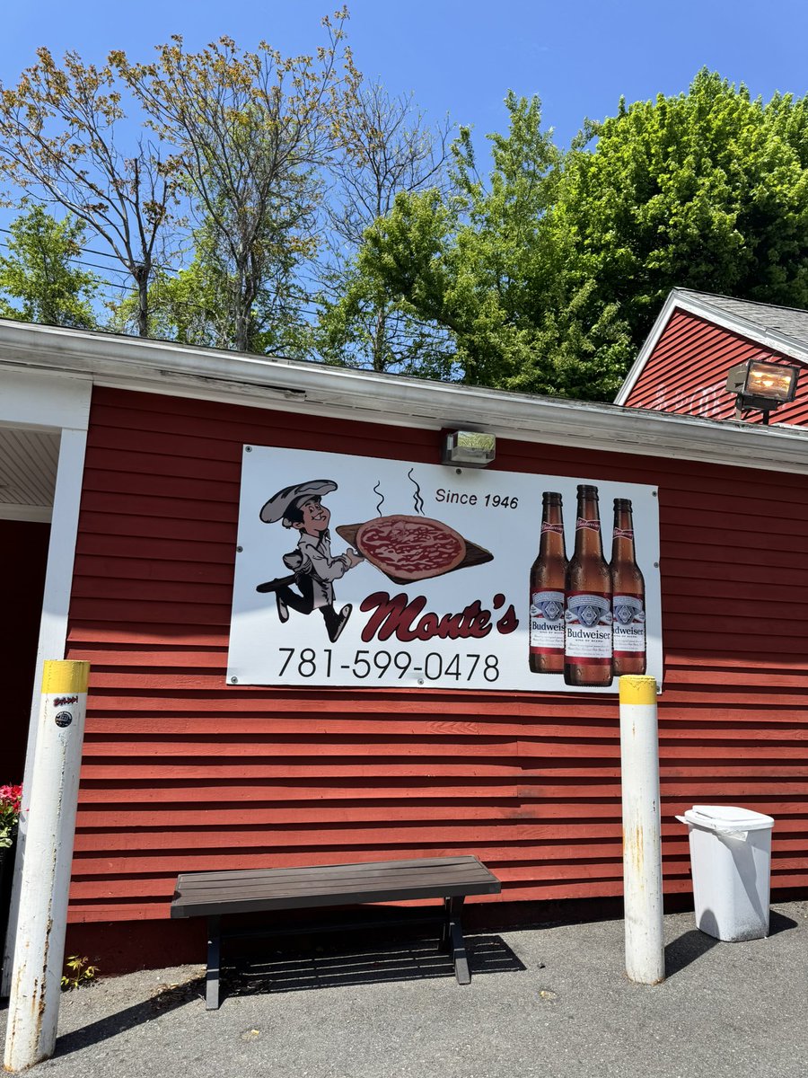 Josh Schmidt (@khunjosh80) on Twitter photo What’s your favorite type of pizza? NY Style/Bar/Chicago Style/Neapolitan?? Monte’s Pizza in Lynn, Massachusetts was incredible…. since 1946! What’s your favorite type of pizza? NY Style/Bar/Chicago Style/Neapolitan?? Monte’s Pizza in Lynn, Massachusetts was incredible…. since 1946!