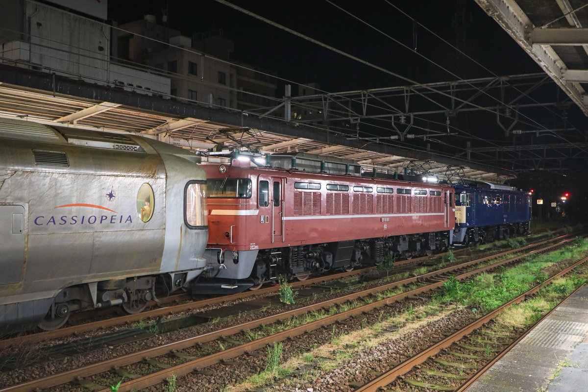 SS7D0005's tweet photo. 2025.5.17
カシオペア紀行
EF64 1030+EF81 81
長岡駅 https://t.co/iglOImbzAJ