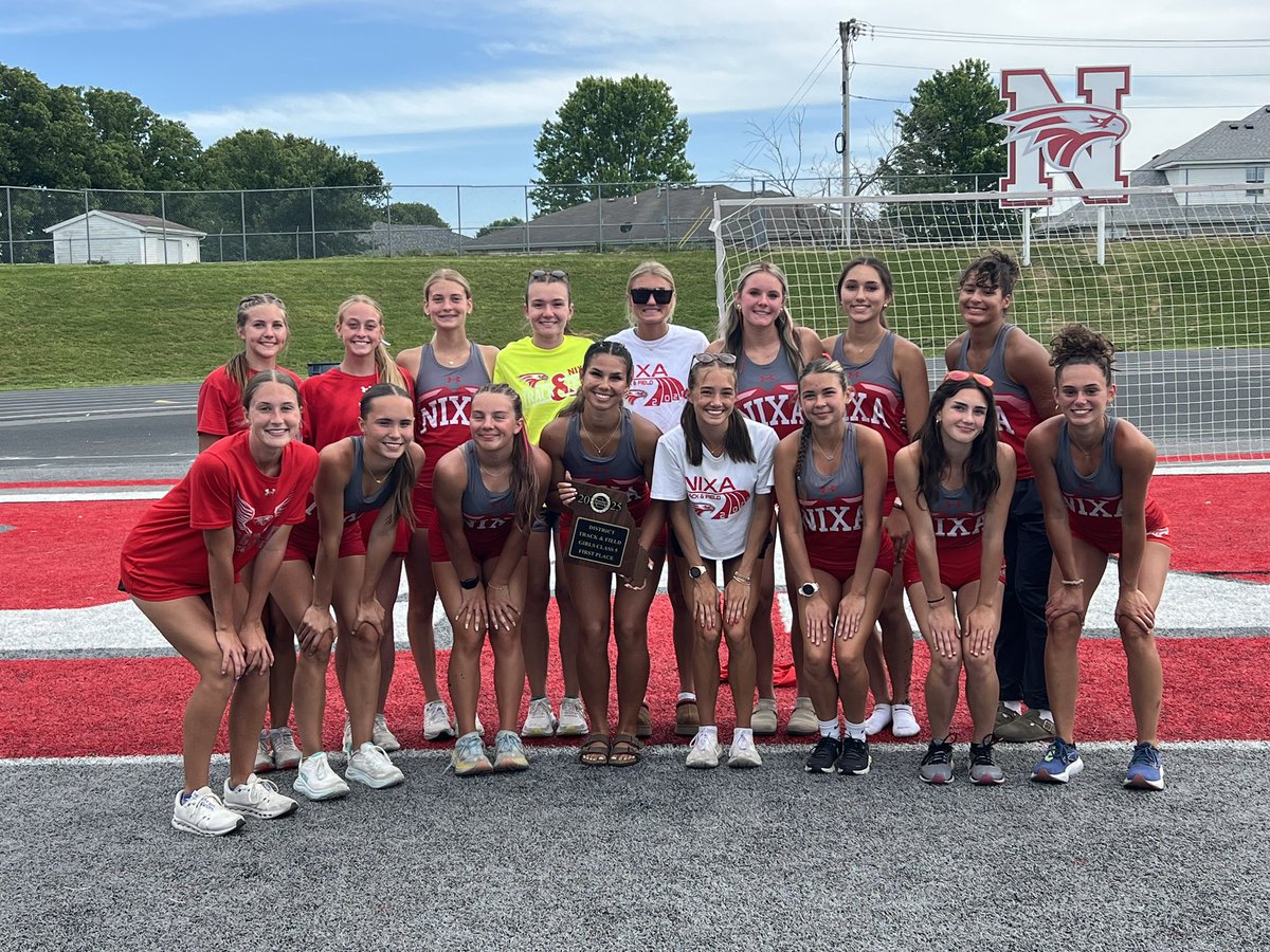 nixaathletics's tweet photo. 🏆 Congratulations to our boys and girls track and field team, Class 5 District 6 Champions! 🏆 https://t.co/FlpzYBXffE