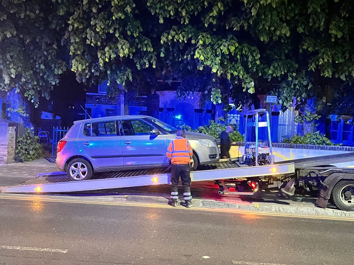 MPSNewham's tweet photo. @MPSSpecials NorthEast MSC were busy tackling ASB, engaging with businesses & security across Stratford Town Centre Fri & Sat night. Officers had their work cut out!Big thanks to all who gave up their time.+a no insurance at the end of the duty #TeamSpecials #VolunteersInPolicing https://t.co/bFOBolJMZq