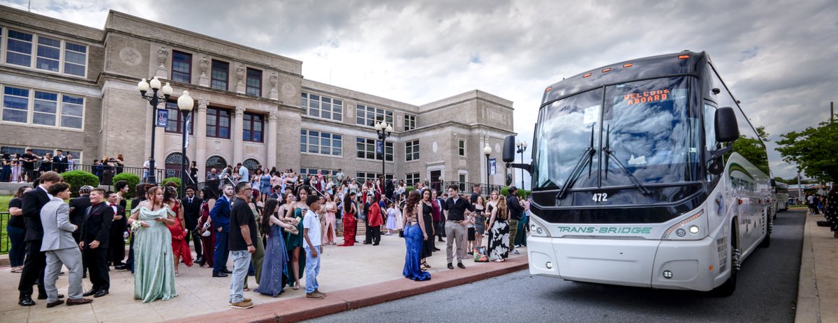Donna Fisher (@donnafishermc) on Twitter photo Students from <a href="/LibertyHigh/">Liberty High School</a> in #BethlehemPa board buses for prom in #NYC. Photogallery here -< lehighvalleylive.com/prom/2025/05/l… #LehighValley <a href="/lehighvalley/">lehighvalleylive.com</a> #BASDproud #BASDcommunity #LHSProud donnafisherphoto.com Students from <a href="/LibertyHigh/">Liberty High School</a> in #BethlehemPa board buses for prom in #NYC. Photogallery here -< lehighvalleylive.com/prom/2025/05/l… #LehighValley <a href="/lehighvalley/">lehighvalleylive.com</a> #BASDproud #BASDcommunity #LHSProud donnafisherphoto.com