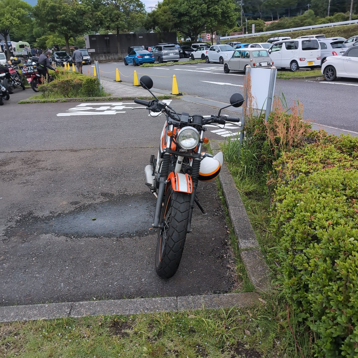 tks_ymmt's tweet photo. 鳥居原。大盛況。 https://t.co/9Swf5nlwZN