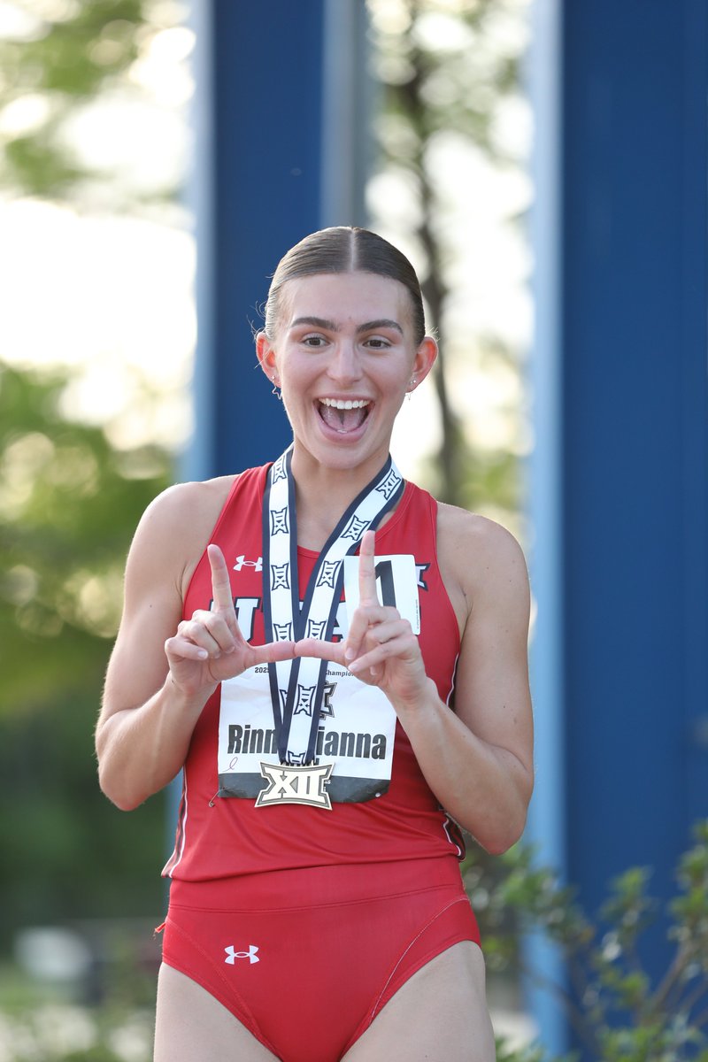 Bri Rinn runs the 3rd-fastest mark all-time at Utah behind a PR time of 2⃣:0⃣3⃣.3⃣8⃣ in the 800m final at Big 12 Championships!

#GoUtes | #UtahTFXC