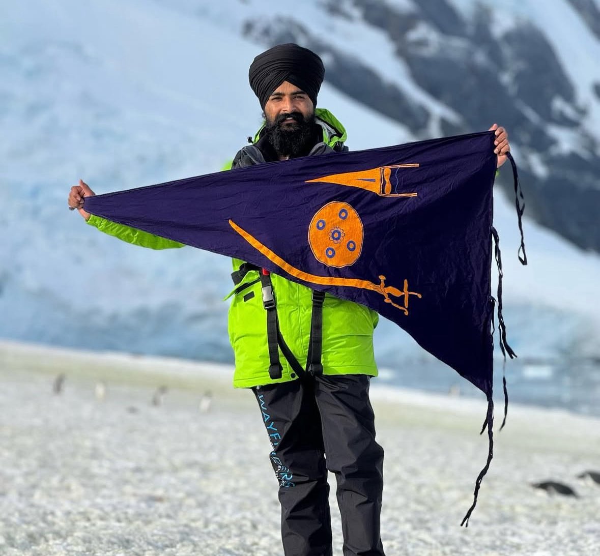 #Supportnavdeepbrar
ਕੋਪਰੇਟ ਕਰੋ system ਨਾਲ ਜੋ ਸਵਾਲ ਪੁੱਛਦਾ ਸਹੀ ✅ ਜਵਾਬ ਦੇਵੋ ਕੋਈ ਕੁਛ ਨਹੀ ਕਹੇਗਾ ॥ ਸਾਡੀ security ਵਾਸਤੇ ਹੀ ਉਹ ਸਾਰਿਆ ਕੋਲੋਂ ਪੁੱਛ ਪੜਤਾਲ ਕਰ ਰਹੇ ਨੇ ॥ ਤੇ ਕੋਈ victim card play ਨਾ ਕਰਿਓ ਕੇ ਮੈਨੂੰ ਇਸ ਕਰਕੇ ਪੁੱਛ ਰਹੇ ਹੋ ਕੇ ਮੈਂ ਆਹ ਹਾਂ ਉਹ ਹਾਂ
