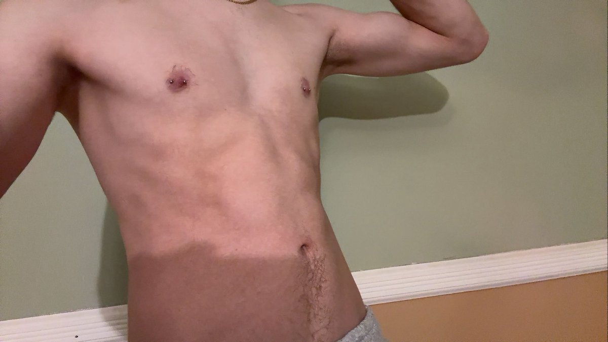 FemBoyBottom143's tweet photo. Who wants to send this #sub some birthday money 💵 through cashapp 😈

#cashgod #sub #gay #findom #money #cashpig #fleece #nipplepiercing https://t.co/H6imBYKQ63