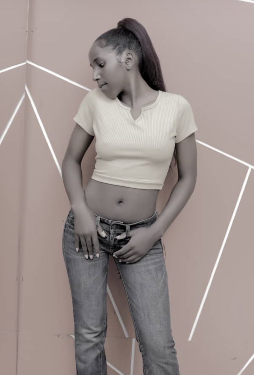 hookupcenterug2's tweet photo. Shes readily available for hookup .. Whatsap 0752713844 https://t.co/1BYJ6Rs0wN