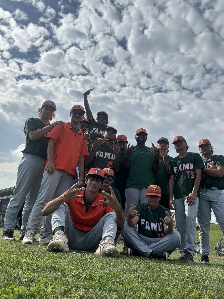 Coach Jam tweet media