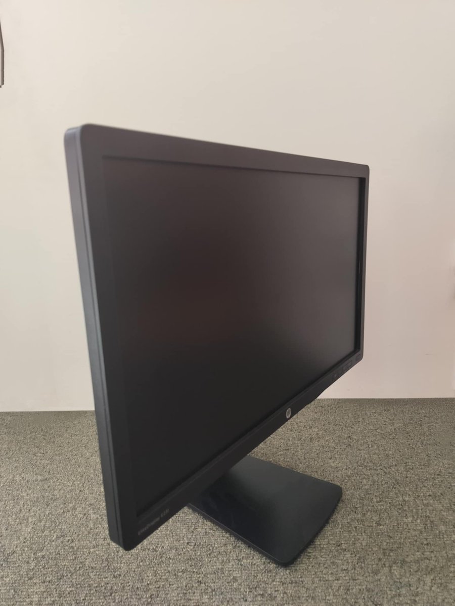 cykelpimon's tweet photo. The HP EliteDisplay E231 has a 23-inch screen and full HD resolution and screen resolution of 1920 x 1080 and response time of 5 ms and this The screen has 30° tilt, 360° swivel, 170° horizontal and 160° vertical and it has VGA + DVI-D + DisplayPort and has 3 x usb 2.0 ports. https://t.co/Kkugop0bXs