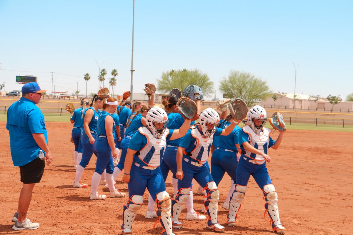 McLennan_SB's tweet image. 𝐃𝐚𝐲 𝟑 𝐨𝐟 𝐩𝐫𝐚𝐜𝐭𝐢𝐜𝐞 💙🧡 #DreamBigActBigBeBig #faMily