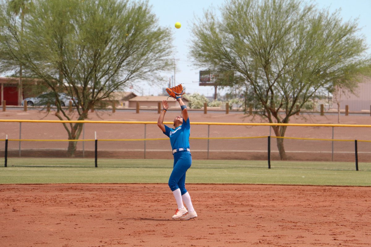 McLennan_SB's tweet image. 𝐃𝐚𝐲 𝟑 𝐨𝐟 𝐩𝐫𝐚𝐜𝐭𝐢𝐜𝐞 💙🧡 #DreamBigActBigBeBig #faMily