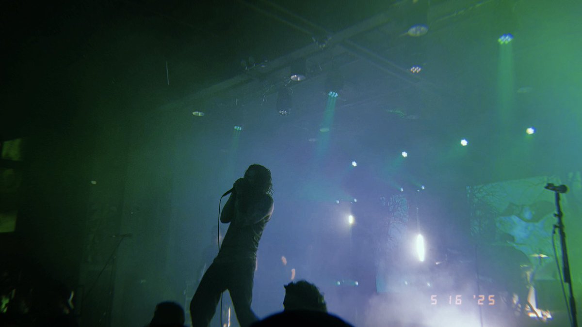 dlt_Dany's tweet photo. BLOOM IN HEAVEN 5.15.25 🤟🏼 what a night watching such great bands perform @SLNTPLNT @156Silence @Invent_Animate @ ALLT 🖤 much love and thank you https://t.co/XBZCcrTj9R