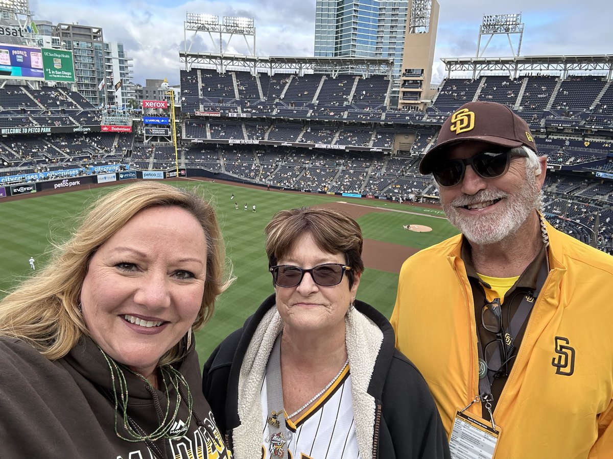 ZooNicki's tweet photo. #ForTheFaithful https://t.co/63L5623Pkr