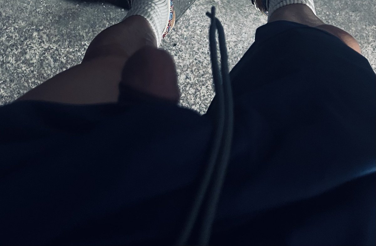 中发白 tweet media