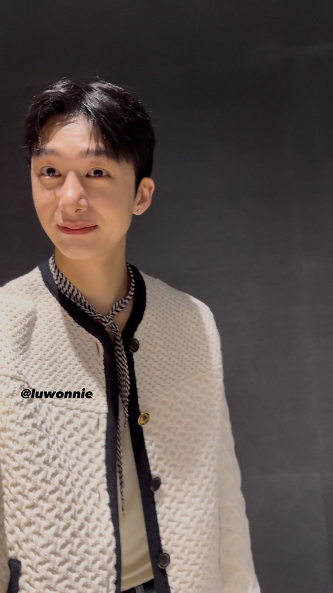 lu ◡̈ tweet media