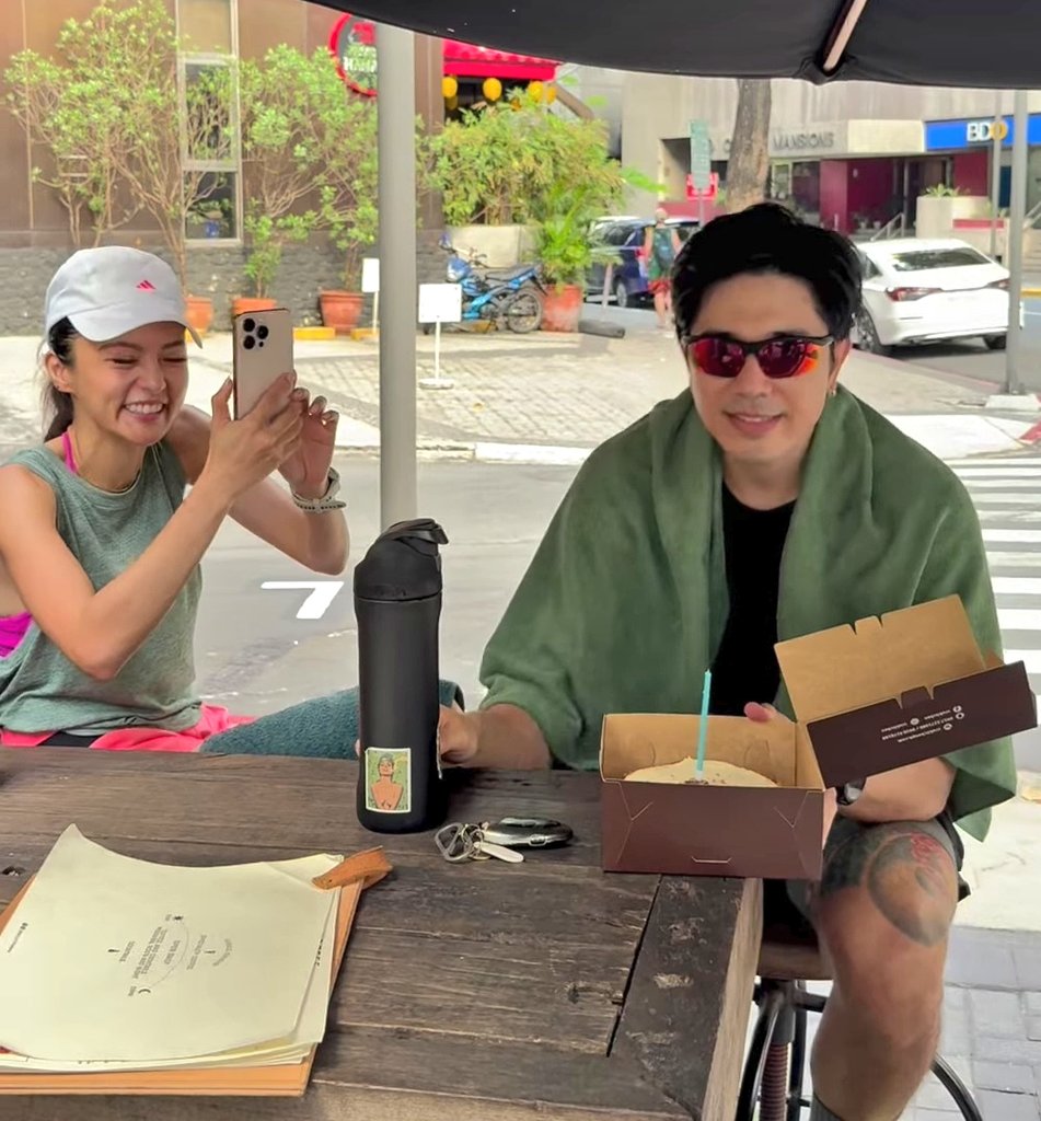 LadySky1989's tweet image. Happy birthday to Chinita's boss🎂

#KimPau