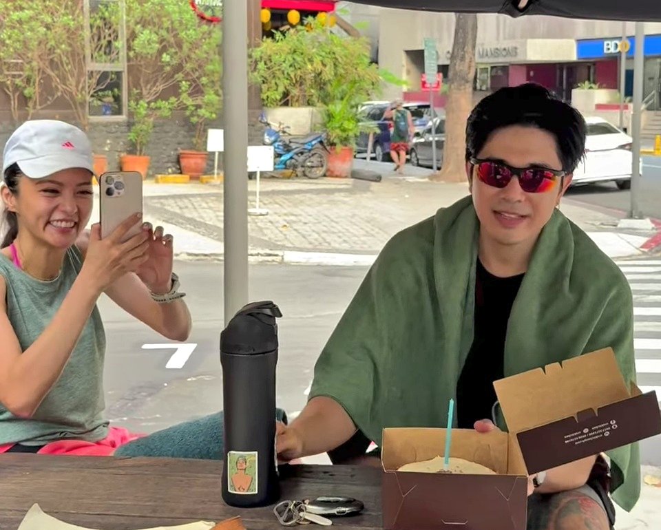 LadySky1989's tweet image. Happy birthday to Chinita's boss🎂

#KimPau