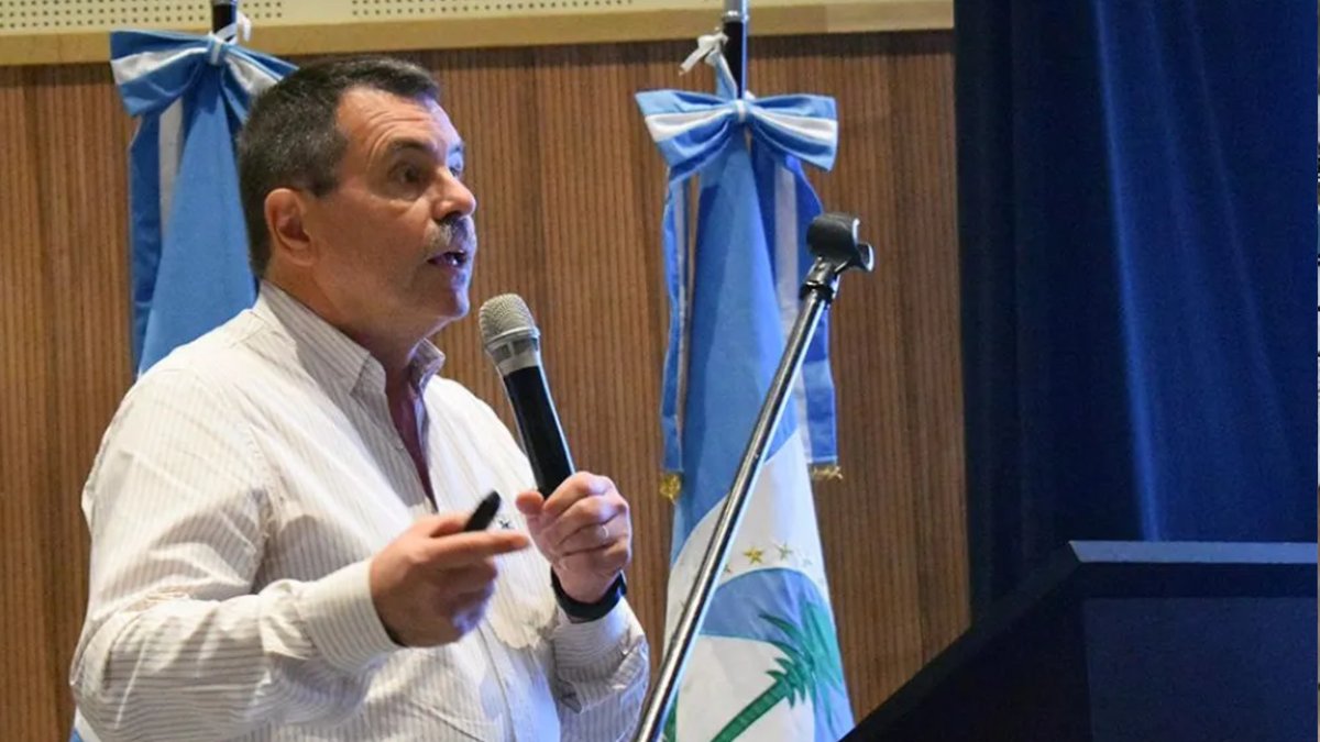 “El ciudadano no debe ser el cadete del Estado”.
 Gustavo Giorgetti explica cómo Neuquén lidera la digitalización con un modelo estatal ágil y centrado en las personas.

 👉 utopiaurbana.city/2025/05/17/el-…

#Neuquén #TransformaciónDigital #GestiónPública
<a href="/Gus_Giorgetti/">Gustavo Giorgetti</a>