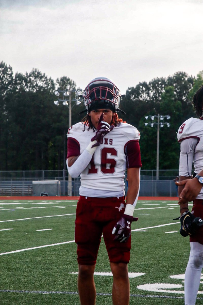 jowell2929's tweet image. Last spring game check out the film i made 5,10 db Martin Luther king jr high 
hudl.com/v/2SAk2W
10.8 speed 22.7 4.3@247recruiting @RecruitMLKLions @NEGARecruits @FCRecruits @ExpoRecruits @DekalbRecruits @coach_kight15 @_CoachDbZo @Gscfootball1 @UWGFootball