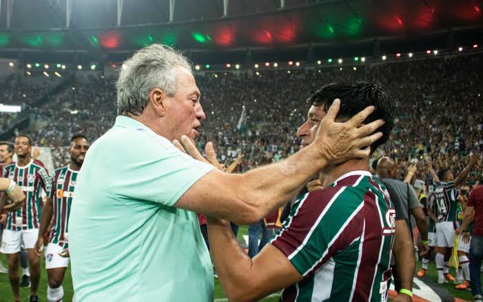 Professor e 01❤️

04/11/2023 pra sempre em nossos corações.