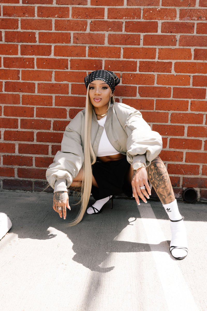 GloRilla 🦍 (@glotheofficial) on Twitter photo 