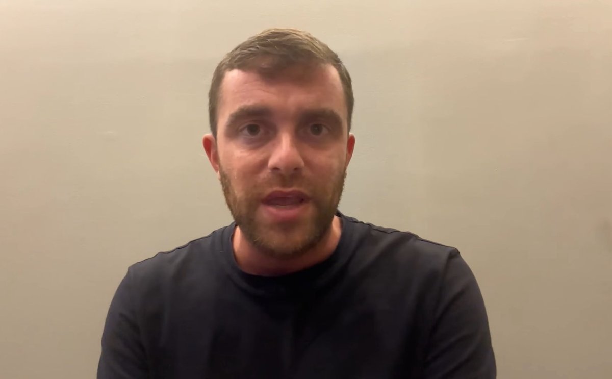 عمرو tweet media