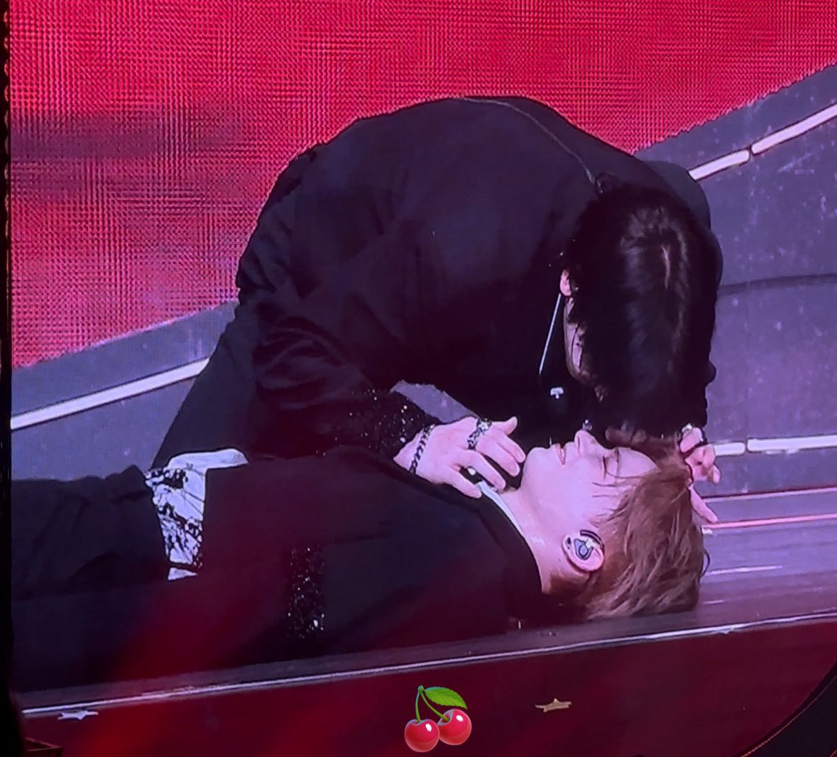 잠이벌떡깨네  이게뭡니까