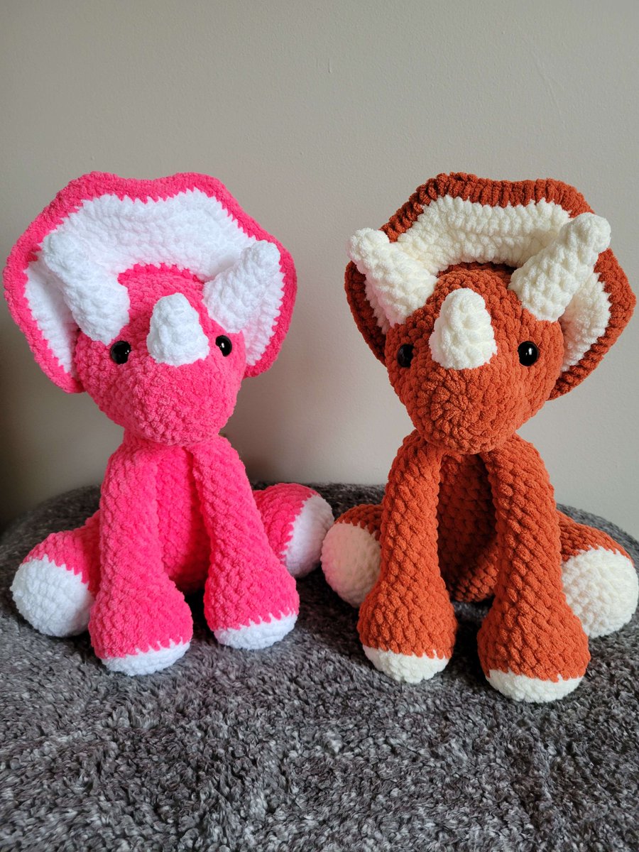 Finally got everything listed for this plushie drop! Check it out if you're interested! ❤️  Thequirkymango.etsy.com

#plushies #handmade #crochet #amigurumi #SmallBusiness