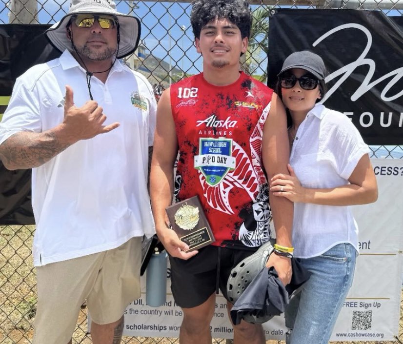 _NainoaM_'s tweet image. Thank you @808ProDay for the Showcase , was able to win Top Performer award!
- @808ProDay @RaymondMaae @CoachAnguay_ISU @Bam_Amina
