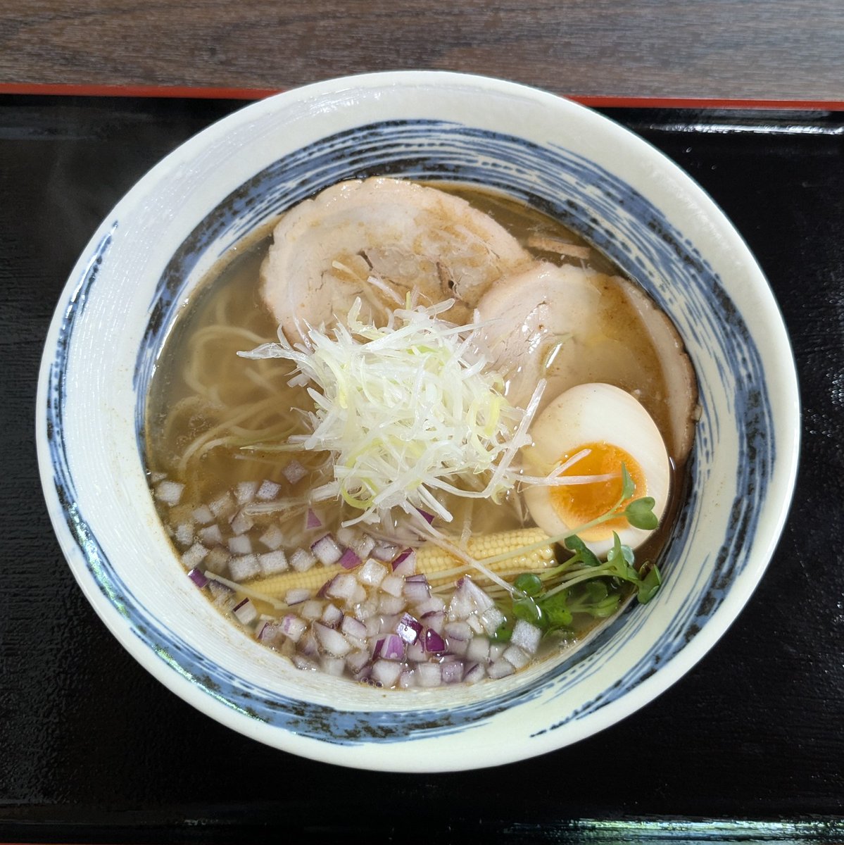 FuminTroll's tweet photo. 『甘南備らーめん』
〈麺処 松もり〉
大阪府富田林市甘南備

じんわりと沁みる出汁感であっさりとした仕上がり

昼のみ週2日の営業でハードル高くようやくの初訪

#麺処松もり
#時差投稿 https://t.co/Xi3m2Lz6MB