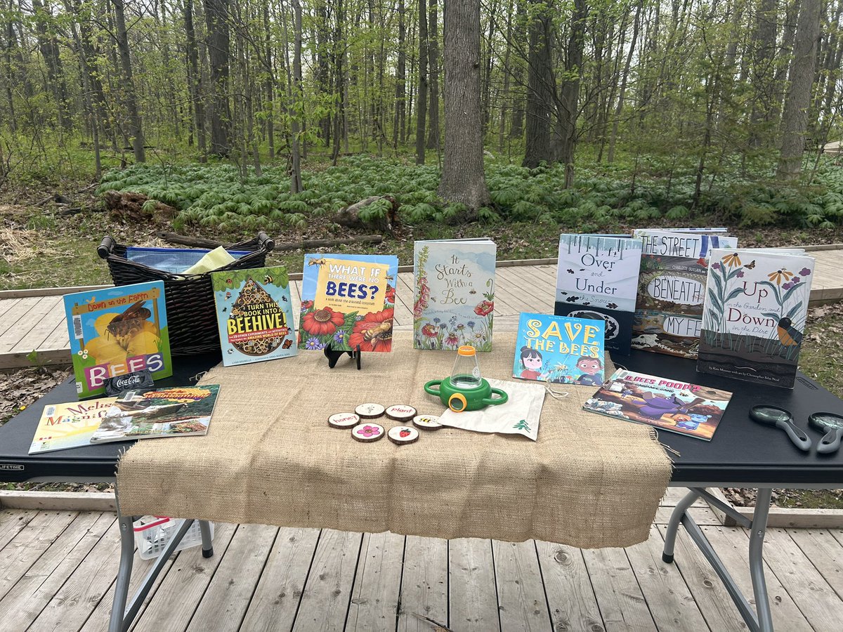 QuiqueroLisa's tweet image. Love spending time recently in such a beautiful and peaceful classroom with like-minded educators🌲Thank you @dsbn for the opportunity to present with such a great team and for supporting Outdoor Education. @takemeoutside @EcoSchoolsCAN #outdoored #powerofpollinators #thankful