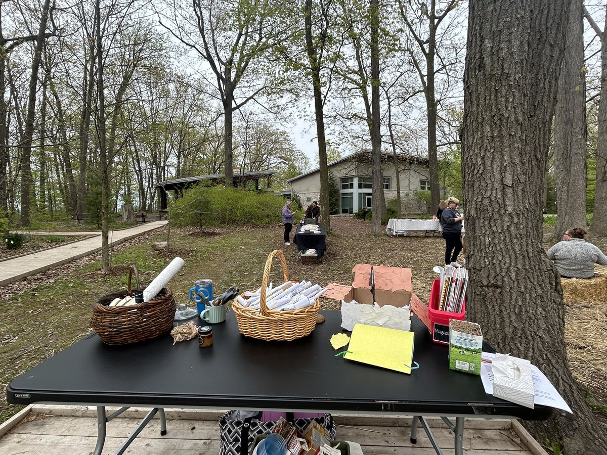 QuiqueroLisa's tweet image. Love spending time recently in such a beautiful and peaceful classroom with like-minded educators🌲Thank you @dsbn for the opportunity to present with such a great team and for supporting Outdoor Education. @takemeoutside @EcoSchoolsCAN #outdoored #powerofpollinators #thankful