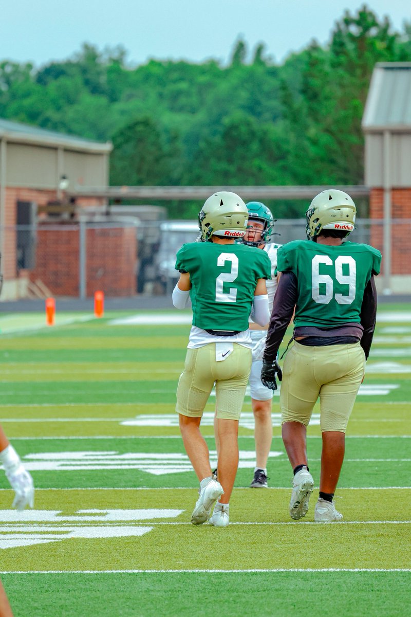 Evanhardin22's tweet photo. spring ball✅✅ @Coach_JT_AHS @AHSRecruits @NwGaFootball @AHSTigerFB https://t.co/on5dRSazBA