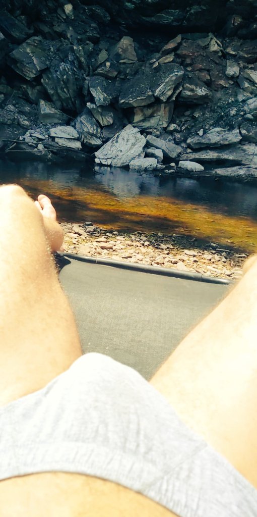 619doc's tweet photo. 🐛Long weekend vibes 🪨 https://t.co/HlopLVpcPy