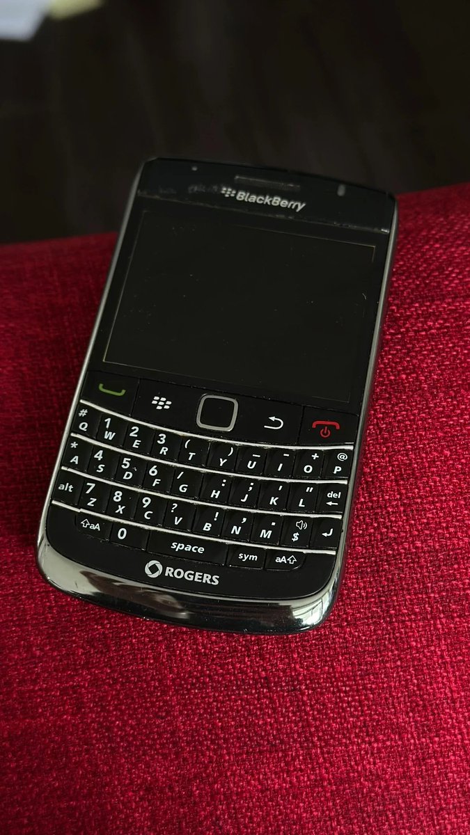 Is it possible to run this phone?
Do i charge this ?
Any boomers out there?